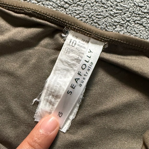 SEAFOLLY: Peekaboo Side Bikini - Picture 9 of 9